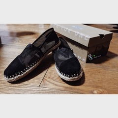 渔夫鞋与乐福鞋 经典舒适与休闲时尚的完美结合